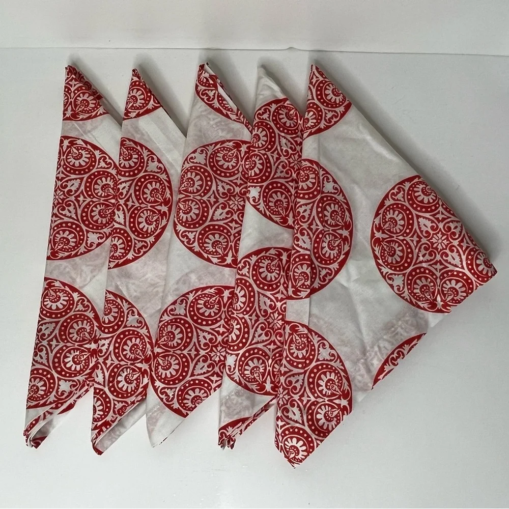 Pottery Barn Gretta Coral/White Set of 4 Placemats Set‎ of 5 Napkins